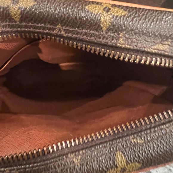 LOUIS VUITTON AMAZON CROSS BODY SHOULDER BAG MONOGRAM - Picture 5 of 7